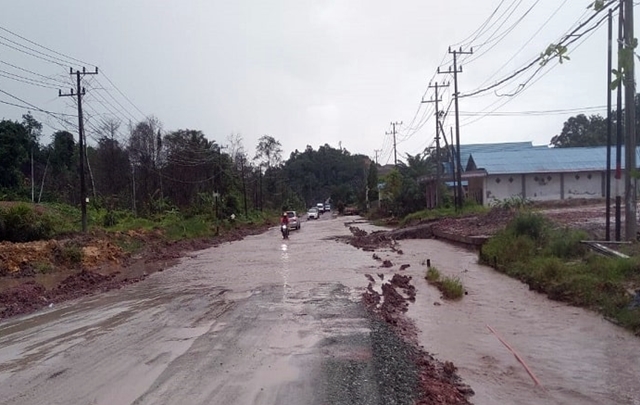 Perusahaan Swasta Diminta Perbaiki Jalan Poros Samarinda-Bontang