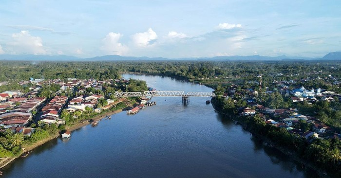 Putussibau, Kota di Tengah Hamparah Hijau Hutan Kalimantan