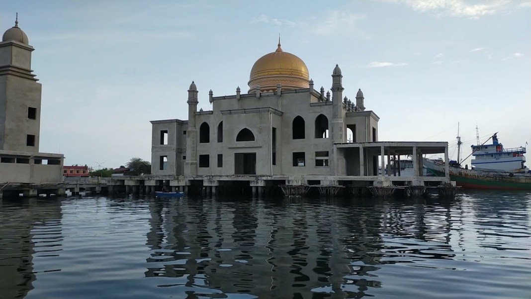 Rawan, Faisal Minta Pemkot Pasang Pagar Pengaman di Masjid Terapung Selambai