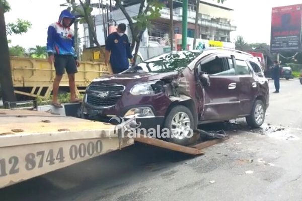 Kecelakaan Beruntun di Samarinda, Diduga Rem Blong, Pemotor Tewas