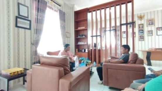 Pertemuan Bakhtiar Wakkang dengan Kalapas Bontang soal informasi dugaan kekerasan yang menimpa warga binaan. (ist)