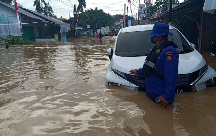 Ketinggian Banjir di Balikpapan Capai 1,5 Meter
