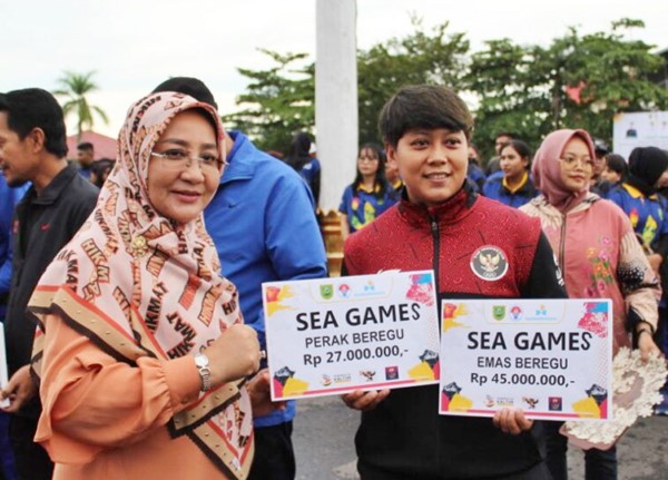 Atlet Berau Peraih Medali PON dan SEA Games Diguyur Bonus Rp31,7 Miliar