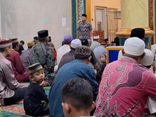 Danramil Rukito Beri Tausiyah ke Jamaah Masjid Raudhatul Jannah Muara Badak