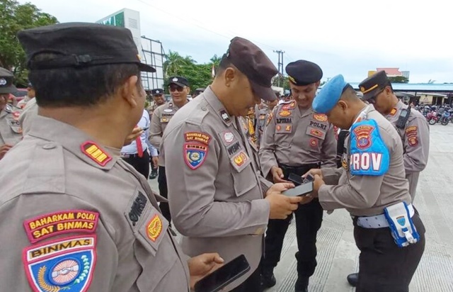 Polresta Balikpapan Mendadak Periksa Handphone Anggota Polisi, Cegah Praktik Perjudian Online