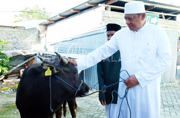 Wali Kota Bontang Berkurban di Masjid Agung Al Hijrah