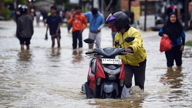 Banjir Rendam 22 Titik di Samarinda, Akses Jalan Poros Samarinda-Bontang Terputus