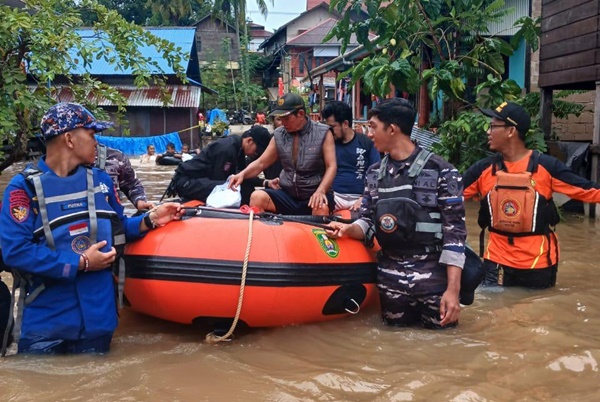 Target 30 Ribu Hektare Bebas Banjir di Kaltim, Ini Rencana Besarnya Banjir Rendam Sangatta Kutai Timur, Polda Kaltim Kerahkan Bantuan dan Evakuasi Warga