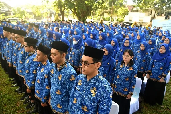 Mulai 1 Juni, Pemprov Kaltim Terapkan Jam Kerja Baru ASN ASN Bersiap! Pemerintah Terapkan Sistem Kerja Fleksibel FWA Mulai Tahun Ini