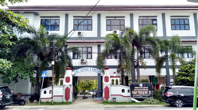 Rp1 Miliar untuk Mempercantik Taman Sekolah di SMPN 2 Bontang