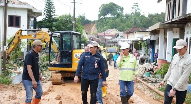 Bencana Longsor Loa Janan, 238 Warga Terisolasi, ESDM Kaltim Turun Tangan Pulihkan Sungai