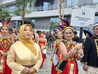 Tari “Kuntul Perak” Bontang Bikin Takjub di Langit IKN