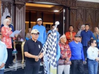 Wali Kota Samarinda Lepas Kirab Bangga Kencana 2025, Soroti Peran Strategis Keluarga