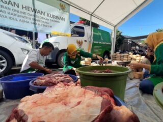 Iduladha Tanpa Plastik, Warga Balikpapan Diajak Pakai Kemasan Tradisional