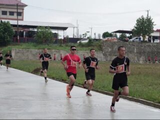 Brimob Kaltim Gelar Tes Fisik Berkala, Pastikan Personel Tetap Siap Tempur