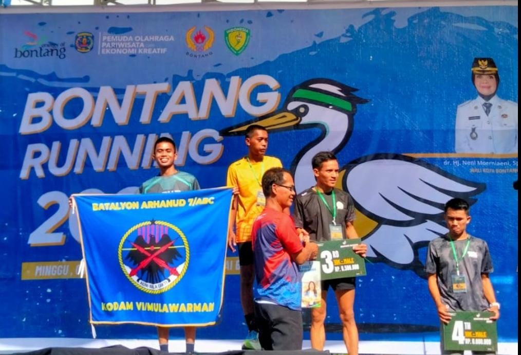 Prajurit Yon Arhanud 7/ABC Raih Juara 2 Lomba Lari 10K Bontang Running 2025