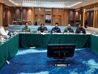 PAD Kaltim Seret, DPRD Soroti Puluhan Tongkang Lolos Tanpa Kontribusi