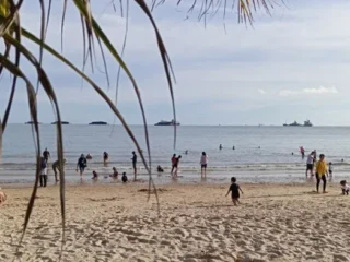 Waspada! Pasang Laut Tinggi 2,8 Meter di Pesisir Kaltim 12-13 Agustus